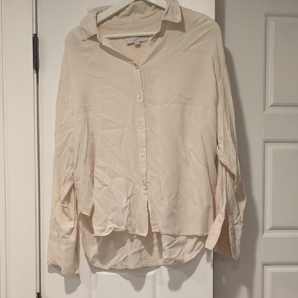 LOFT Tops - LOFT Cream Button-Up Shirt